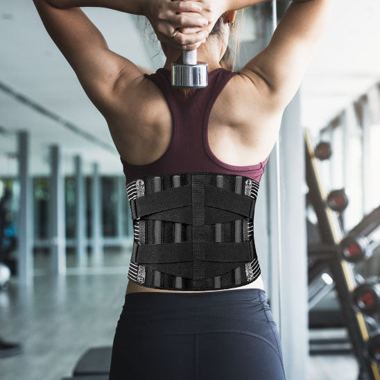 Femme_utilisant_une_ceinture_de_soutien_lombaire_pendant_un_exercice.jpg ceinture Lombax confort