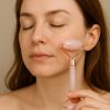 Utilisation_du_roll_on_quartz_rose-1.jpg accessoire beauté quartz rose
