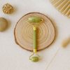 rouleau-jade-visage-naturel-1.jpg soin du visage jade