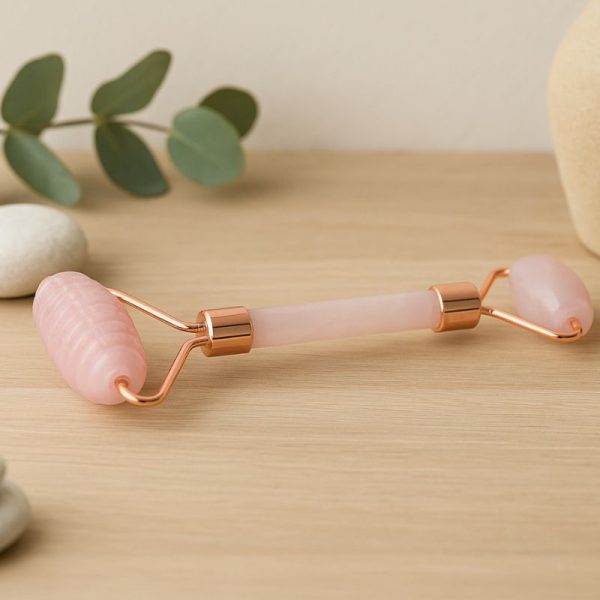 rouleau-massage-visage-quartz-rose-1.jpg rouleau visage quartz rose